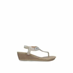 Carvela &apos;Limerick&apos; Fabric Sandals For Female